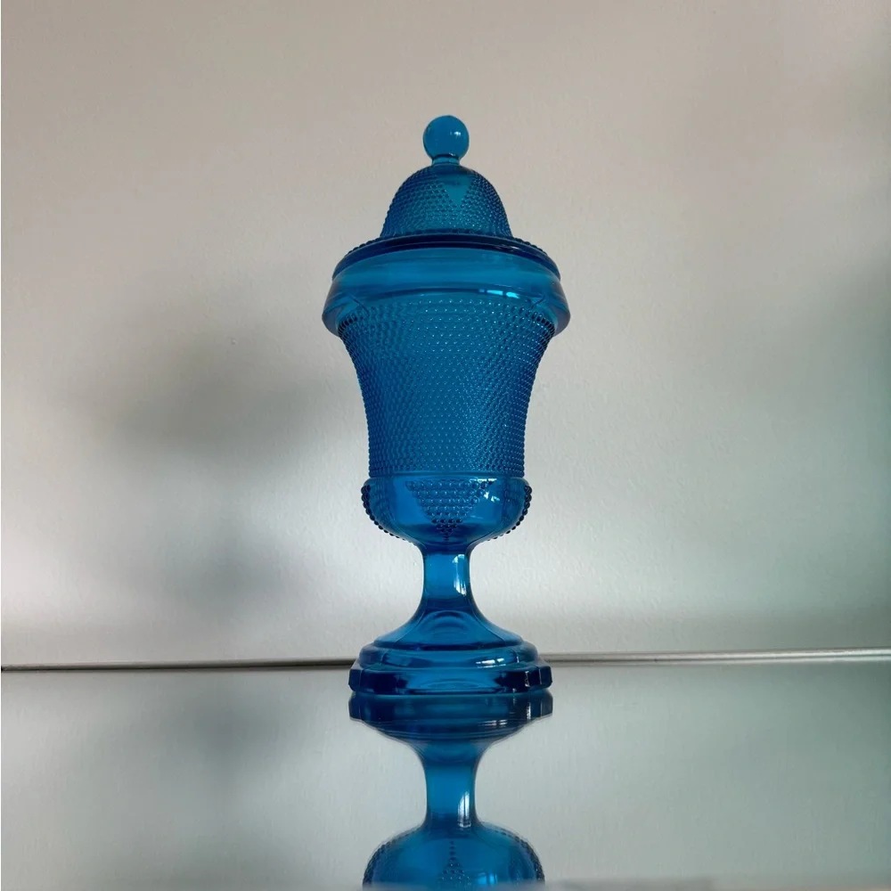 Vintage L.E. smith turquoise blue footed apothecary jar with lid